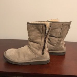 Classic Ugg booties with side zipper